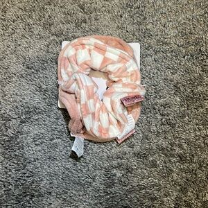 Two pack of quick dry towel scrunchies